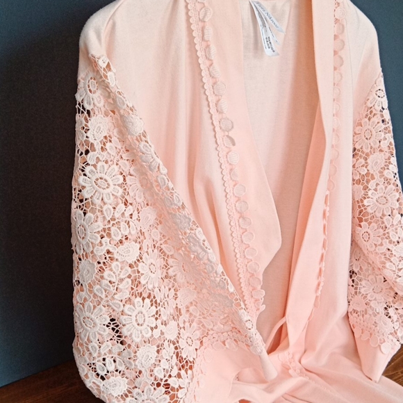 Flora Nikrooz robe - Picture 13 of 13